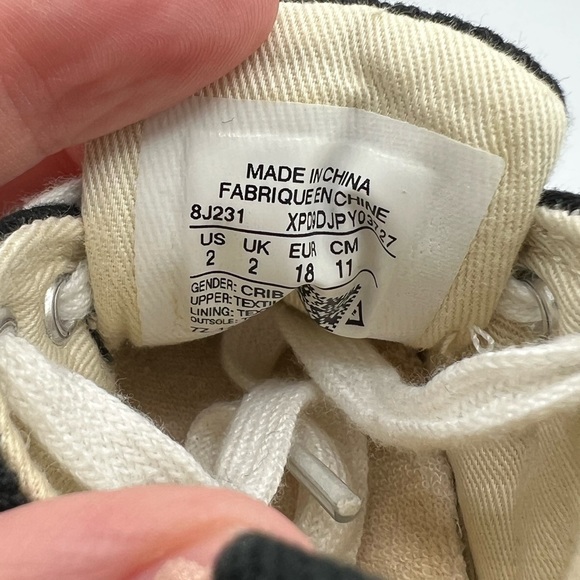 Infant Black Hightop Converse - Size 2 - Picture 5 of 5